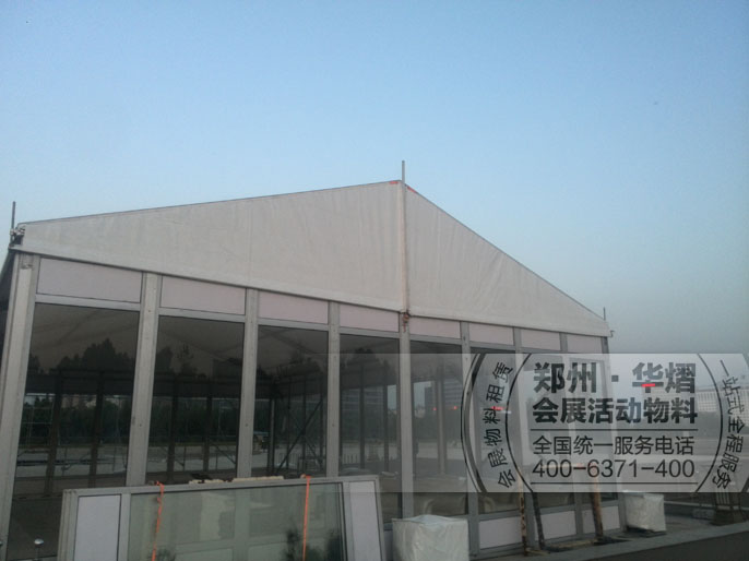 玻璃篷房