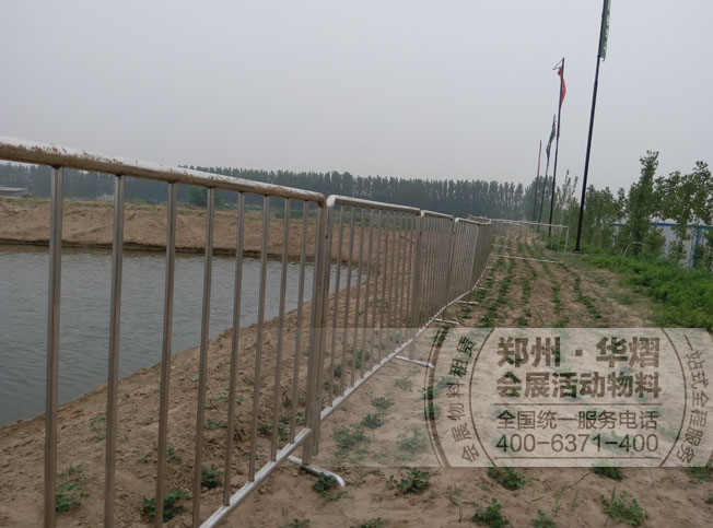 不锈钢铁马