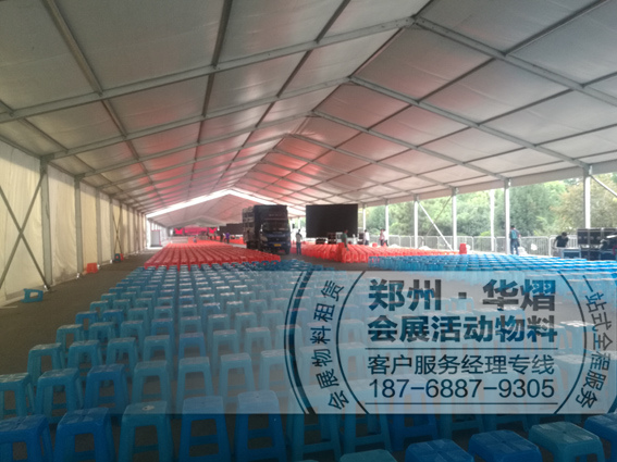 碧桂园龙城开盘盛典25米跨度篷房塑料方凳铁马出