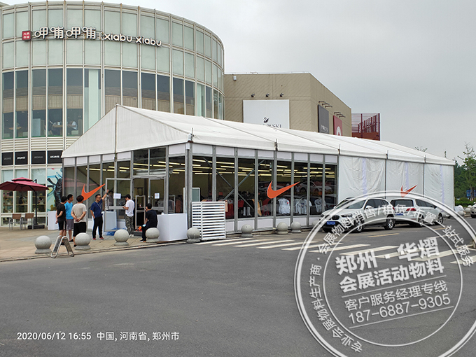 杉杉奥特莱斯耐克卖场玻璃篷房搭建